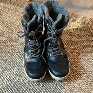 Cougar waterproof boots